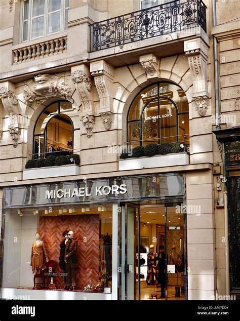 photos de michael kors puteaux|michael kors paris france.